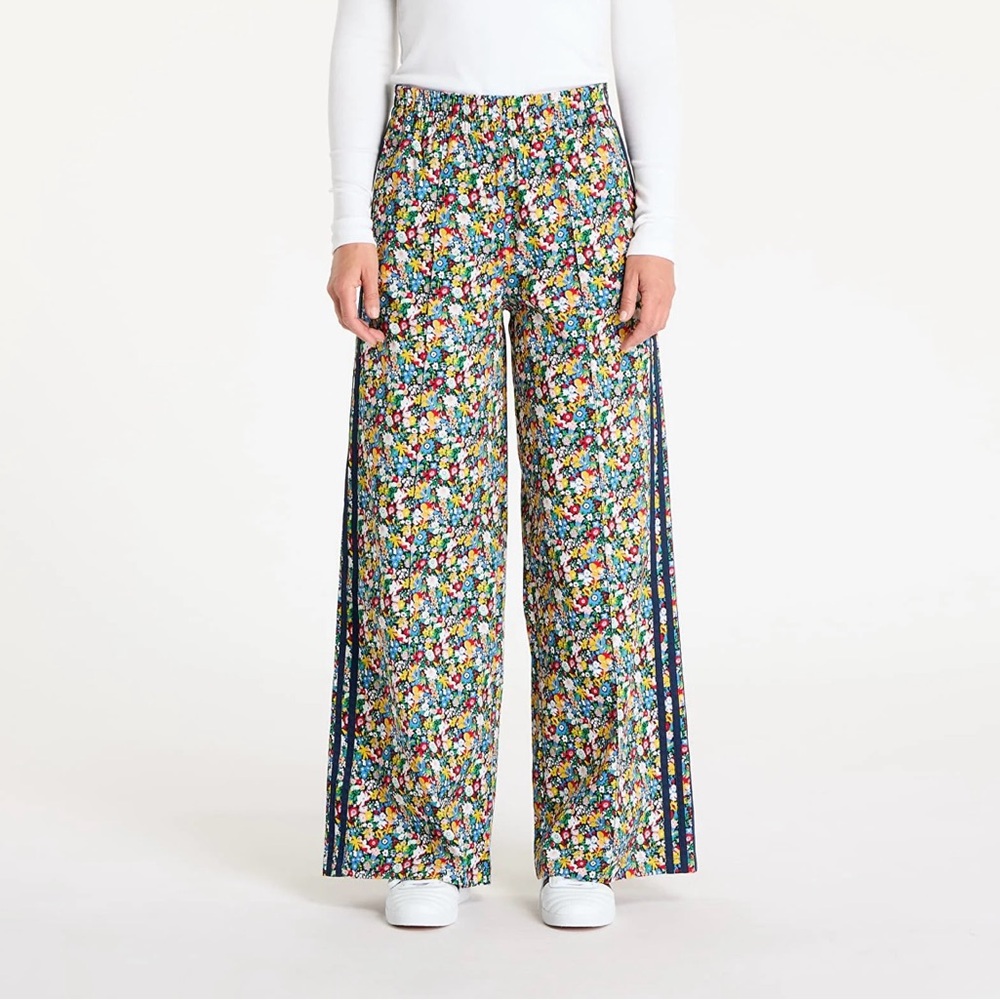 Adidas x Liberty of London pants NWT size L